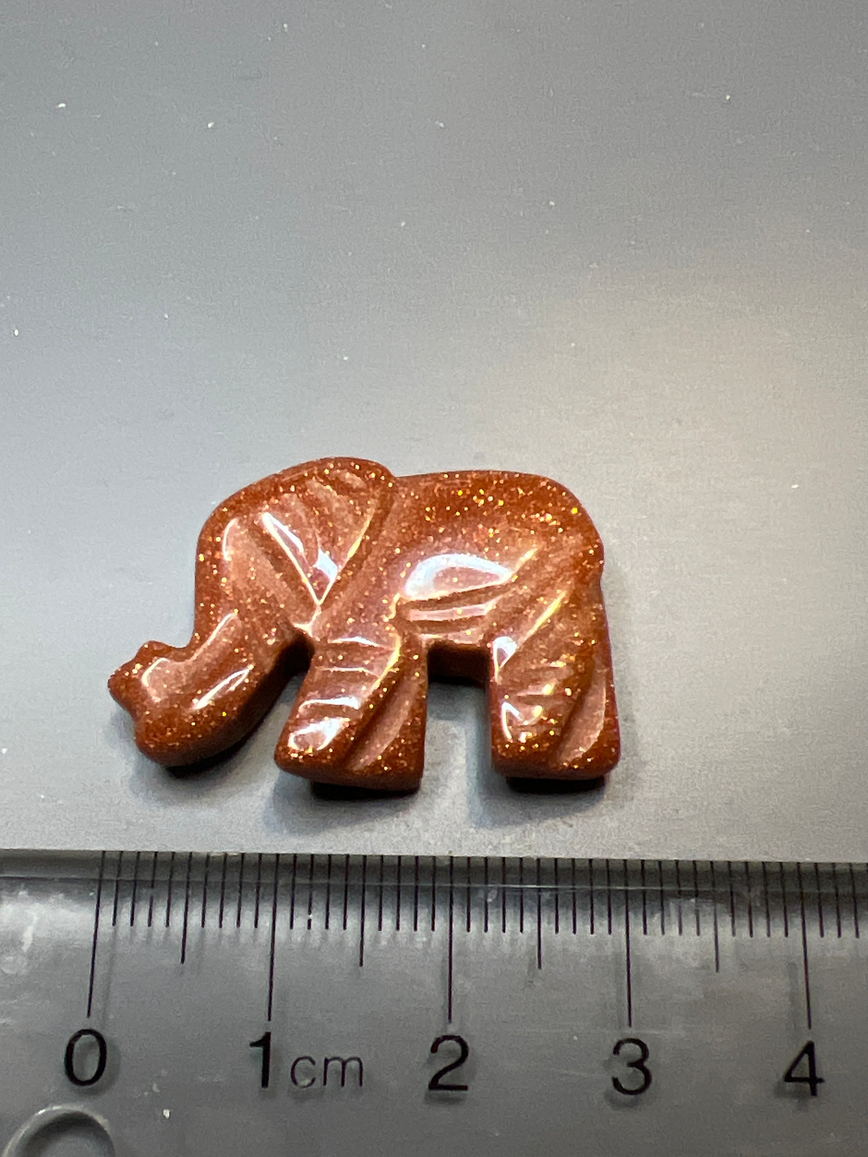 Shiny tiny elephant A