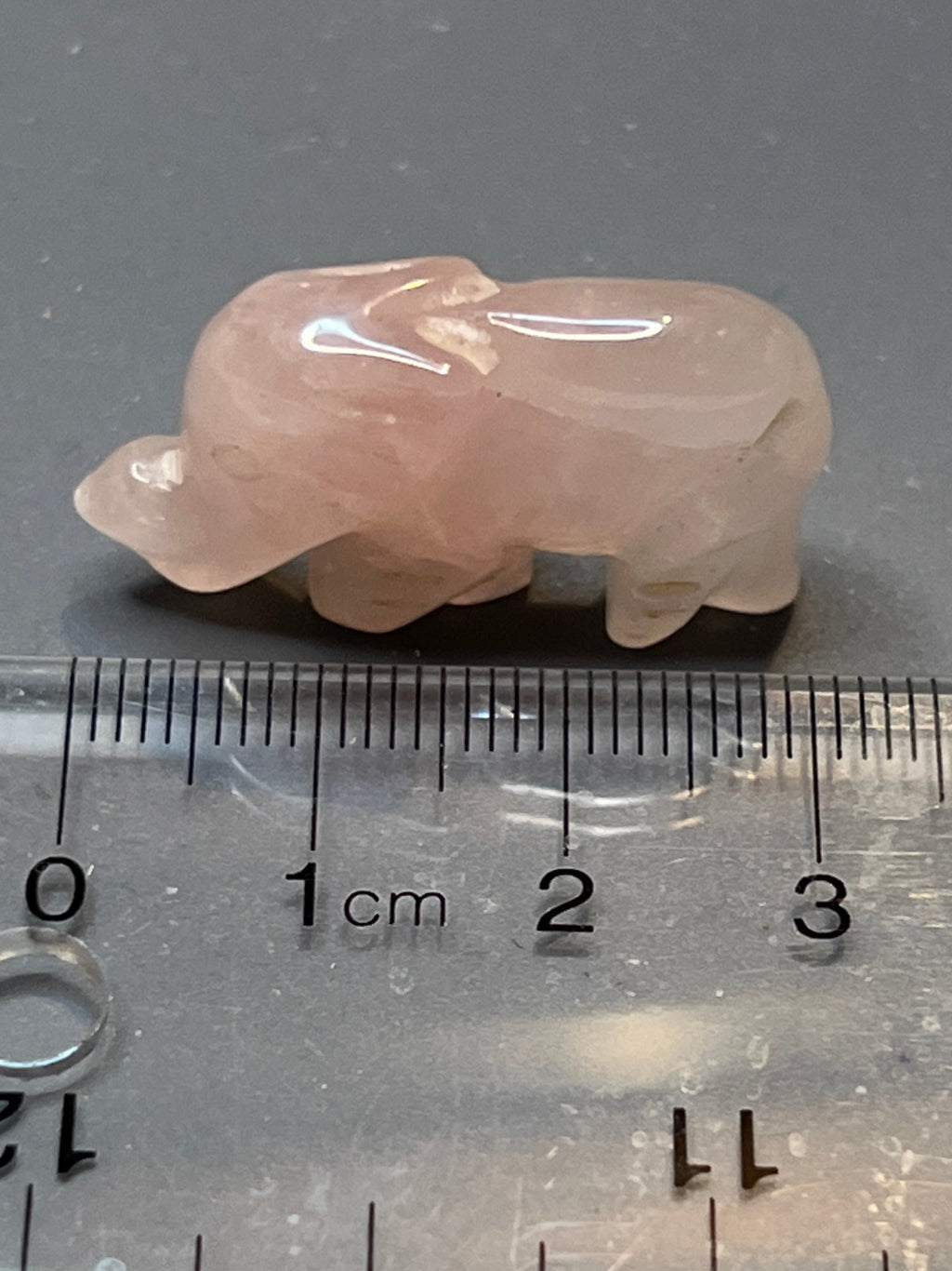 Crystal elephant - rose quartz