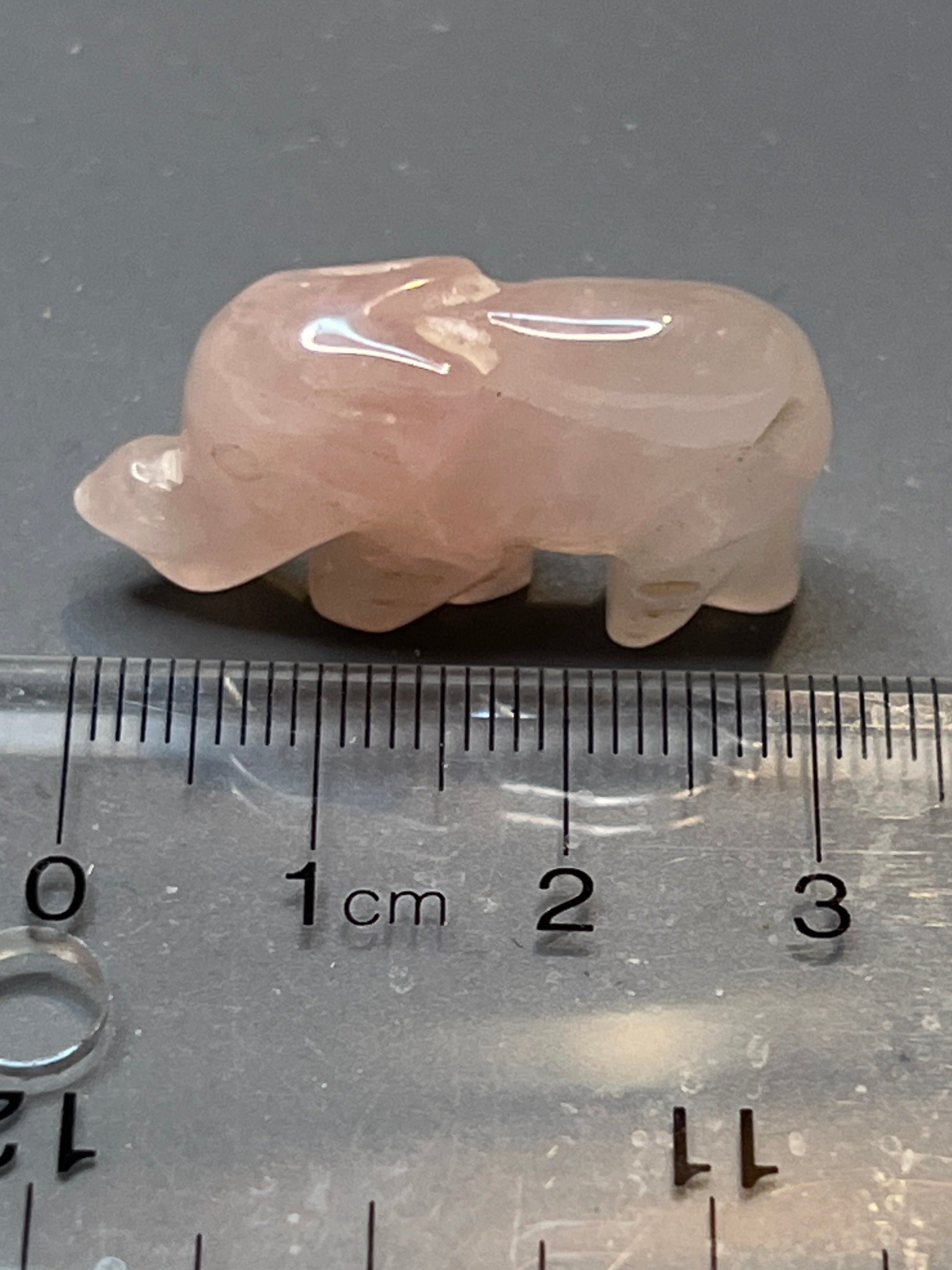 Crystal elephant - rose quartz